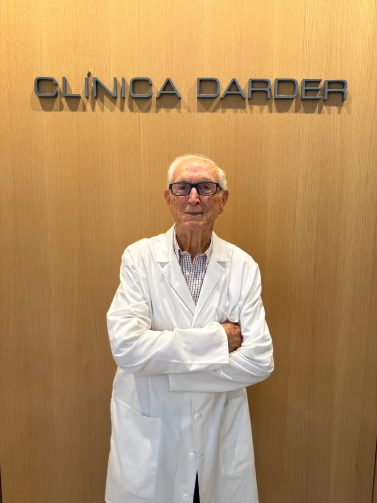 Dr. Antonio Darder García, Clínica Darder Valencia
